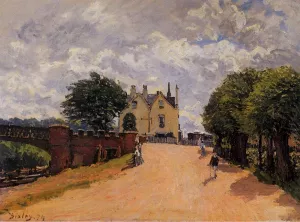 Inn at East Molesey with Hampton Court Bridge by Alfred Sisley - Oil Painting Reproduction