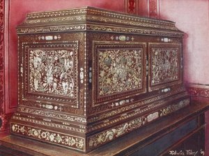 Inlaid jewel casket of walnut wood. Panelled front sides and top by Edwin Foley Oil Painting