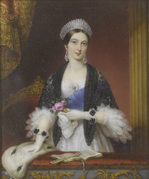 Queen Victoria At The Theatre by Sophie Lienard - Hand-Painted Oil Painting Reproduction